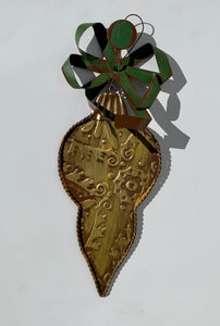 Metal Finial Ornament