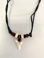 Load image into Gallery viewer, Shark Tooth Necklace
